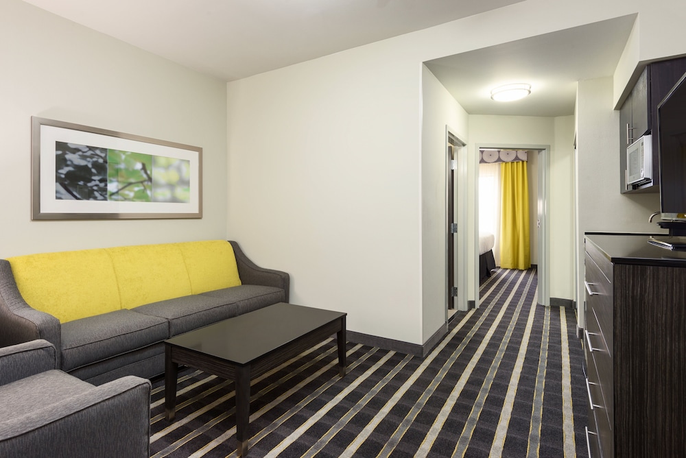 holiday inn express and suites norman by ihg