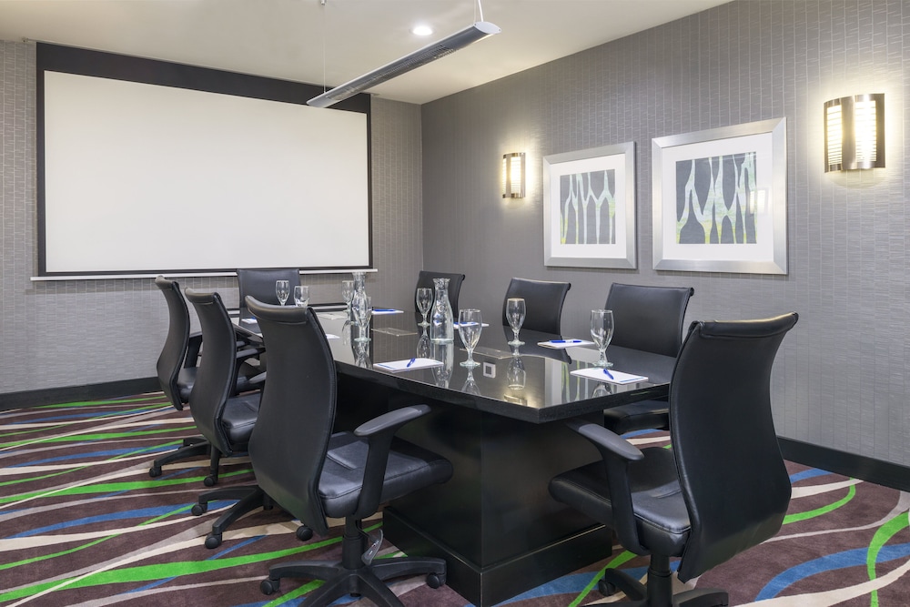 holiday inn express and suites norman by ihg