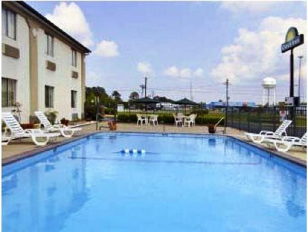 econo lodge cherry point