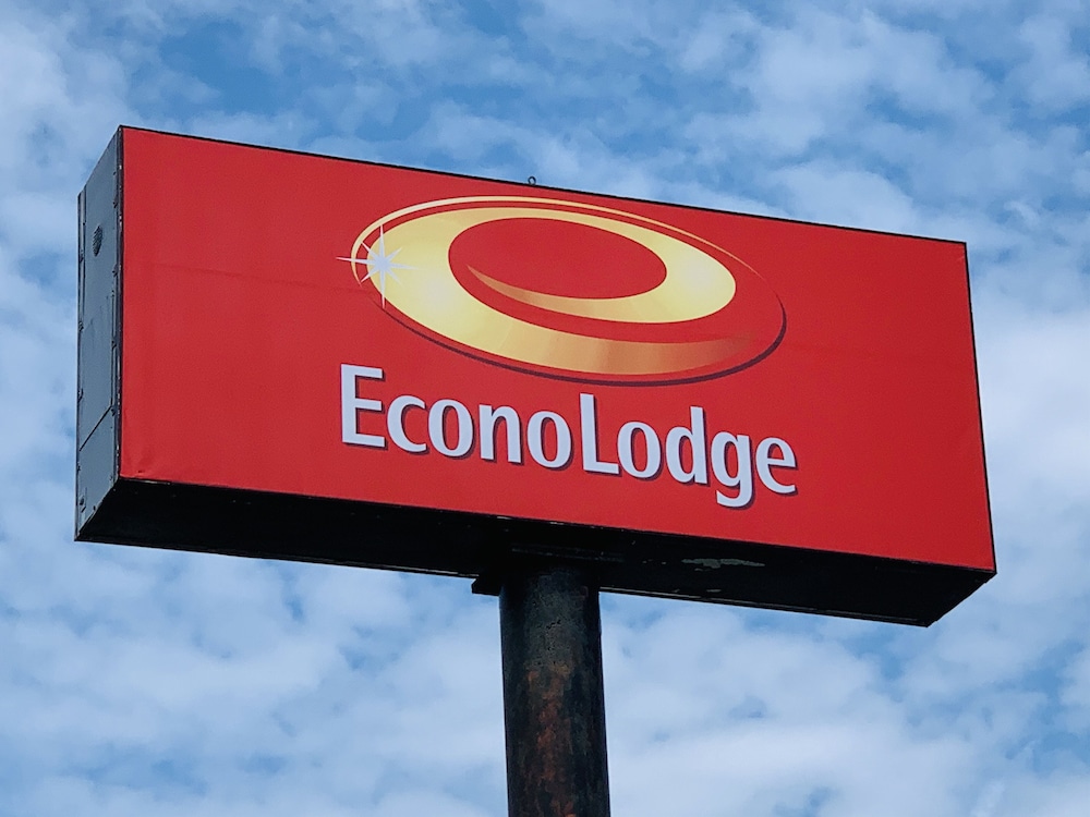 econo lodge cherry point