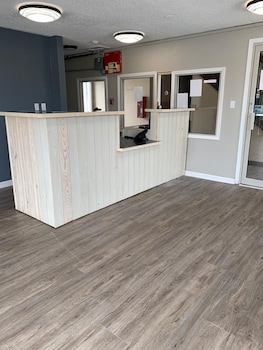 econo lodge cherry point