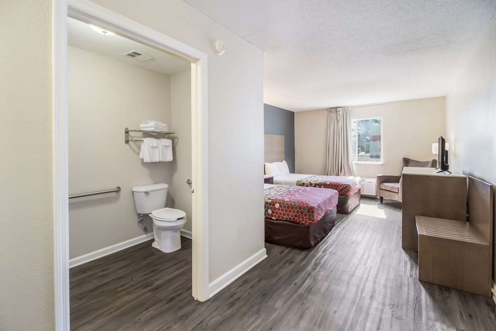 econo lodge cherry point