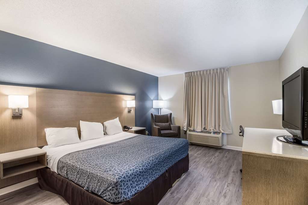 econo lodge cherry point