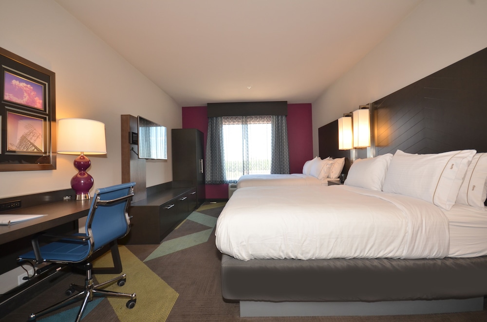 holiday inn express and suites oklahoma city mid a