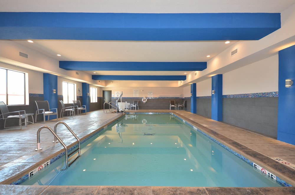 holiday inn express and suites oklahoma city mid a