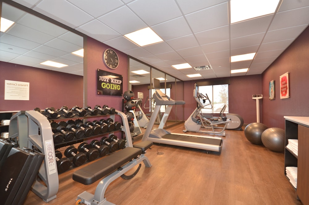 holiday inn express and suites oklahoma city mid a