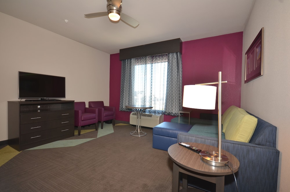holiday inn express and suites oklahoma city mid a