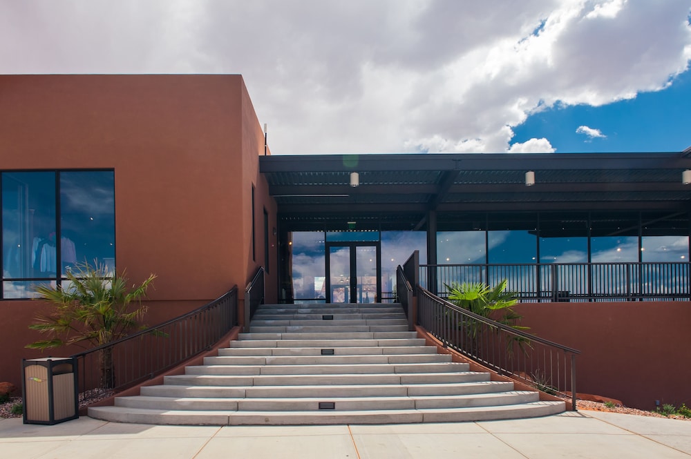 Sand Hollow Resort,Near Sand Hollow State Park,4 star