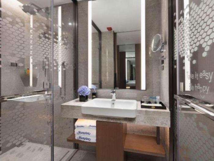 hampton by hilton sanya weiming lake park