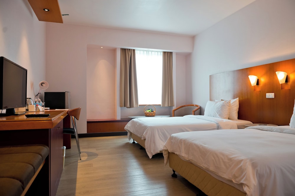 parkcity everly hotel