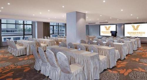 vienna hotel ganzhou xinfeng