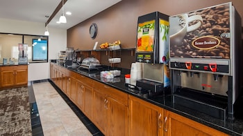 best western plus wakeeney inn and suites
