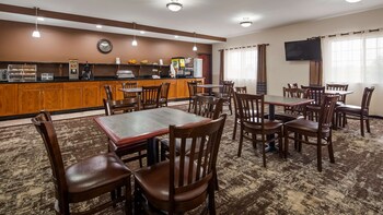 Best Western Plus Wakeeney Inn & Suites,Hays>>Ellis,3 star