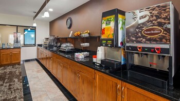 Best Western Plus Wakeeney Inn & Suites,Hays>>Ellis,3 star