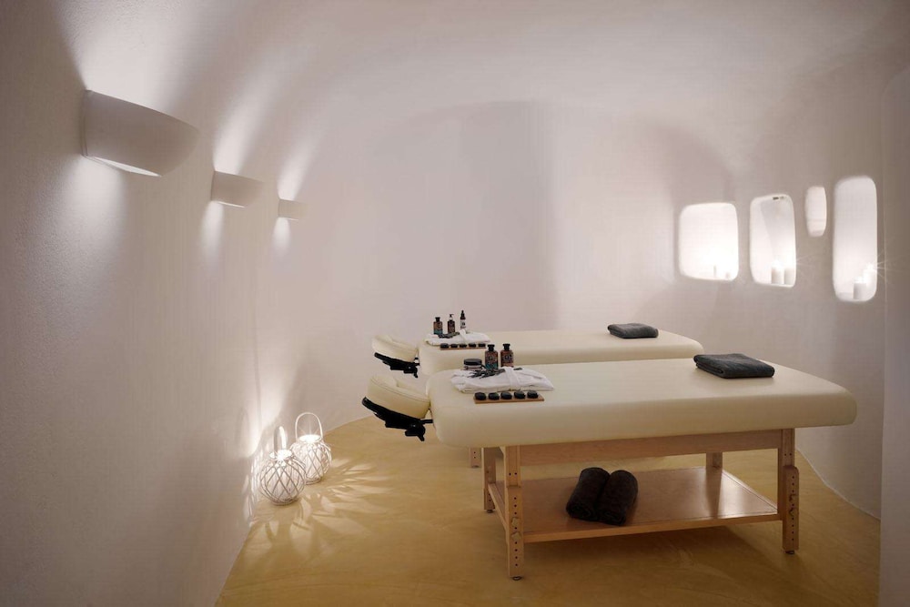 dome santorini resort and spa