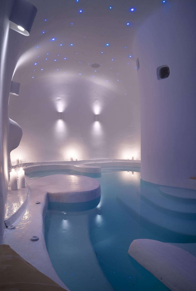 dome santorini resort and spa