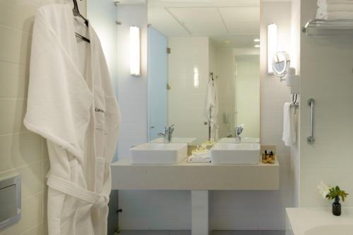 leonardo plaza ashdod