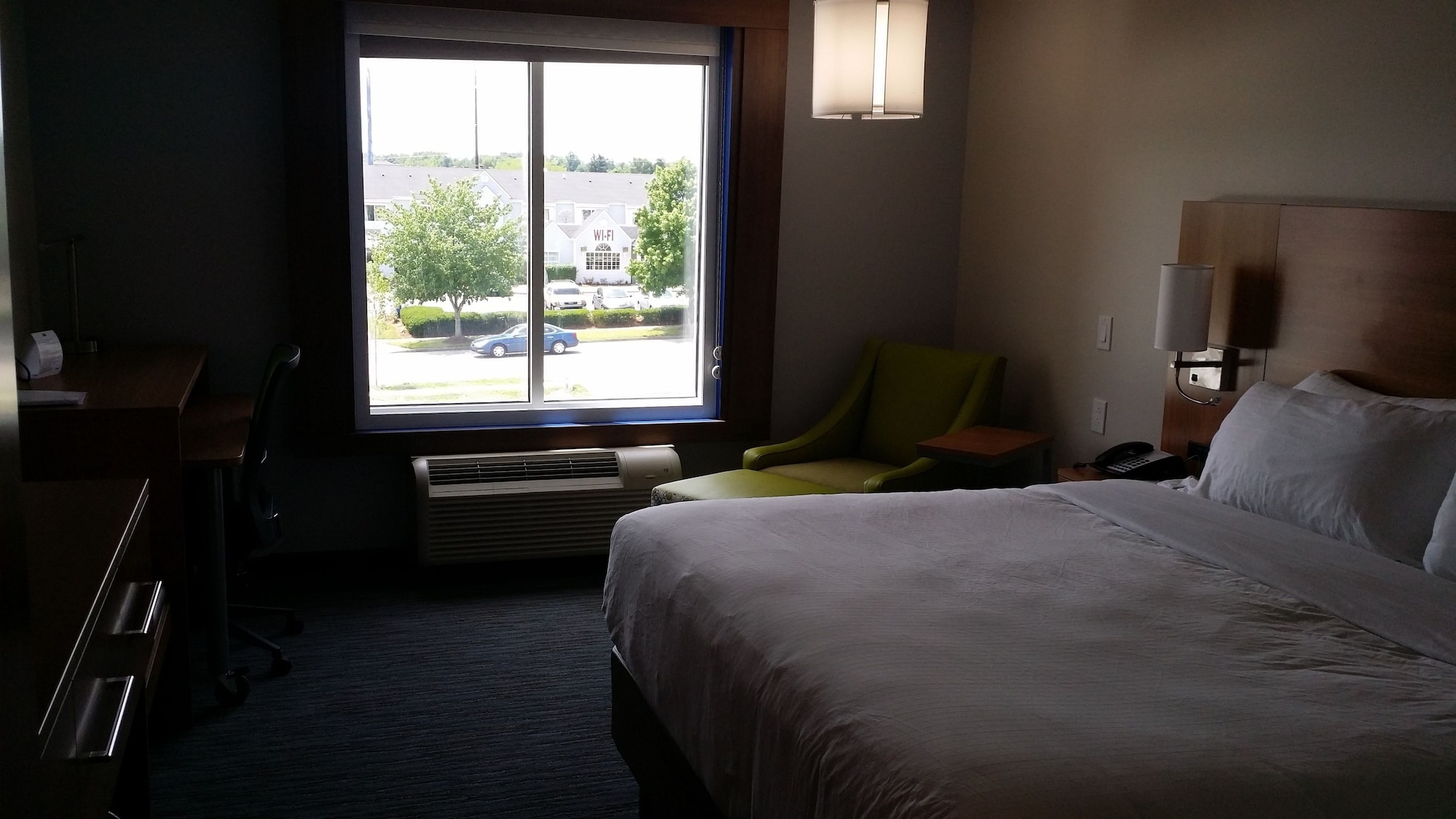 holiday inn express and suites lexington east winc
