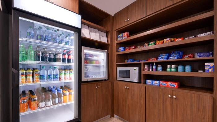 holiday inn express and suites lexington east winc