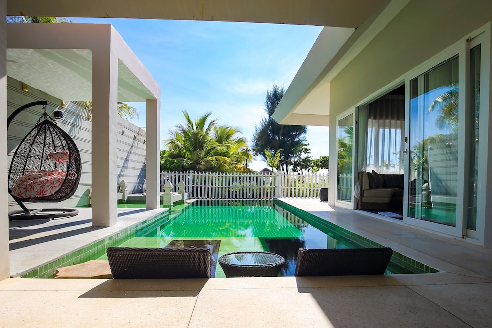 mercury phu quoc resort and villas