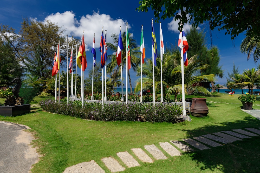 mercury phu quoc resort and villas