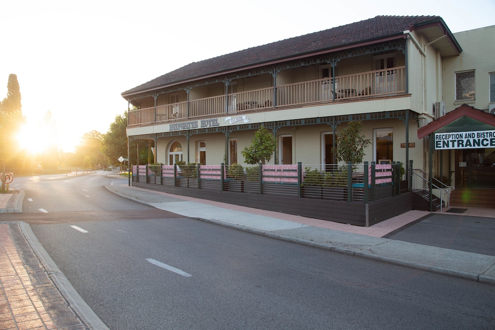 quality hotel bayswater