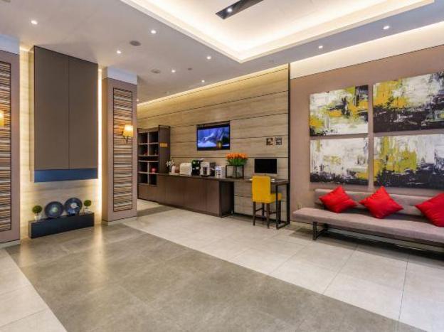 home inn plus yinan lishan road county government