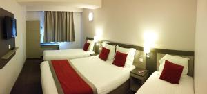 akena city paris nord saint witz