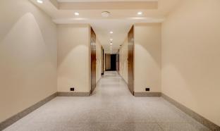 treebo radhe palace lake town