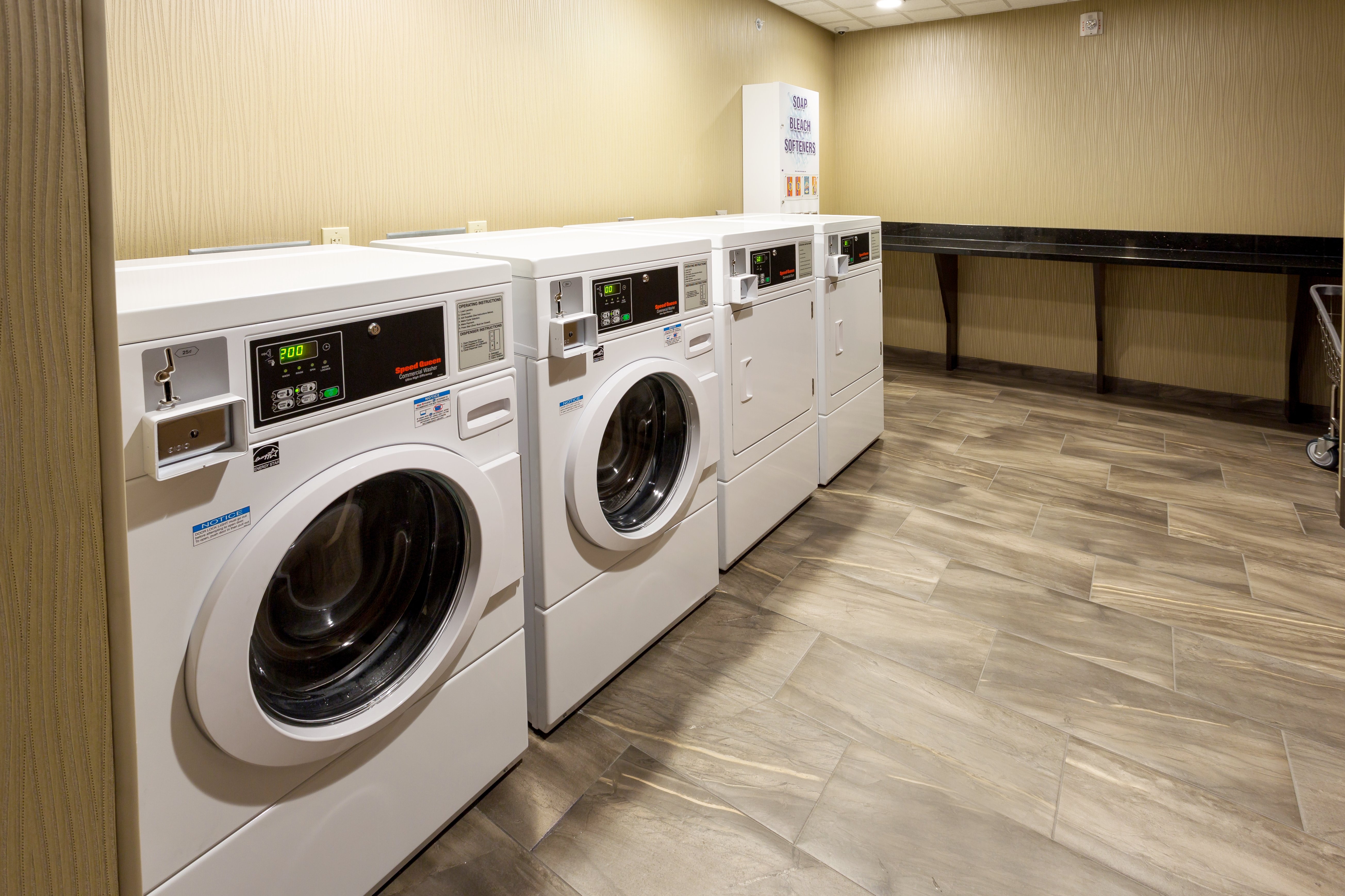 holiday inn express and suites billings by ihg