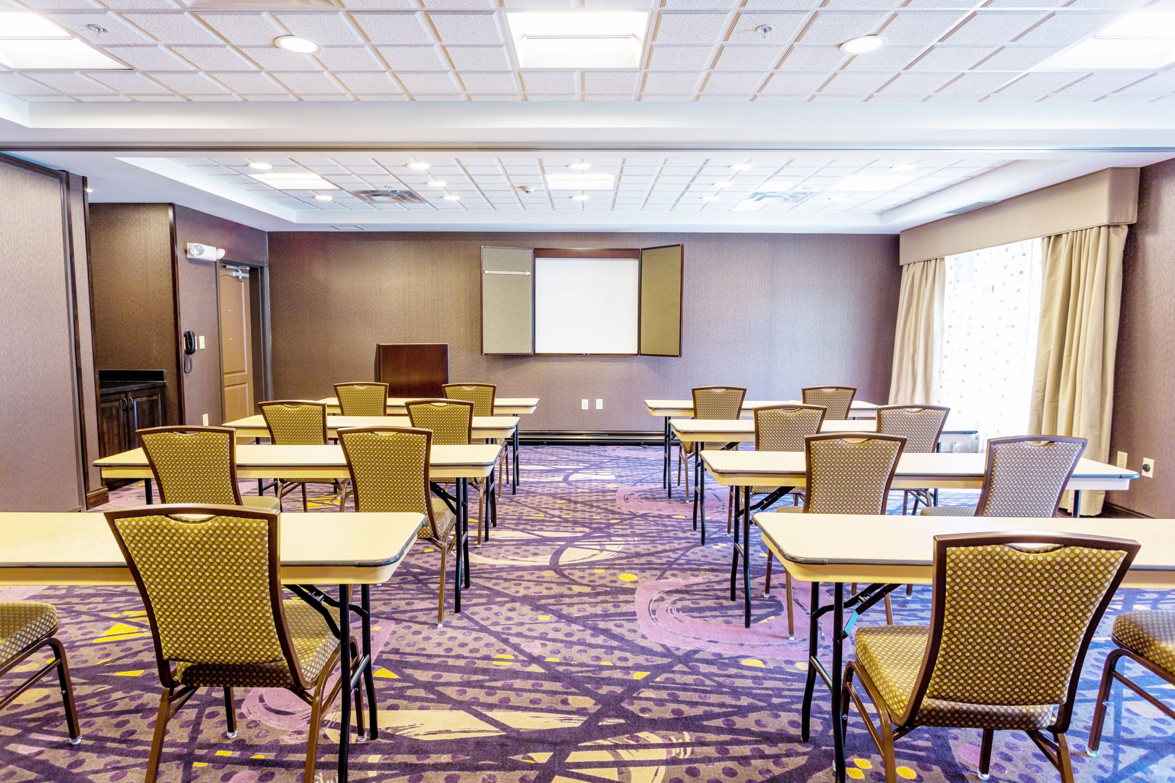 holiday inn express and suites billings by ihg