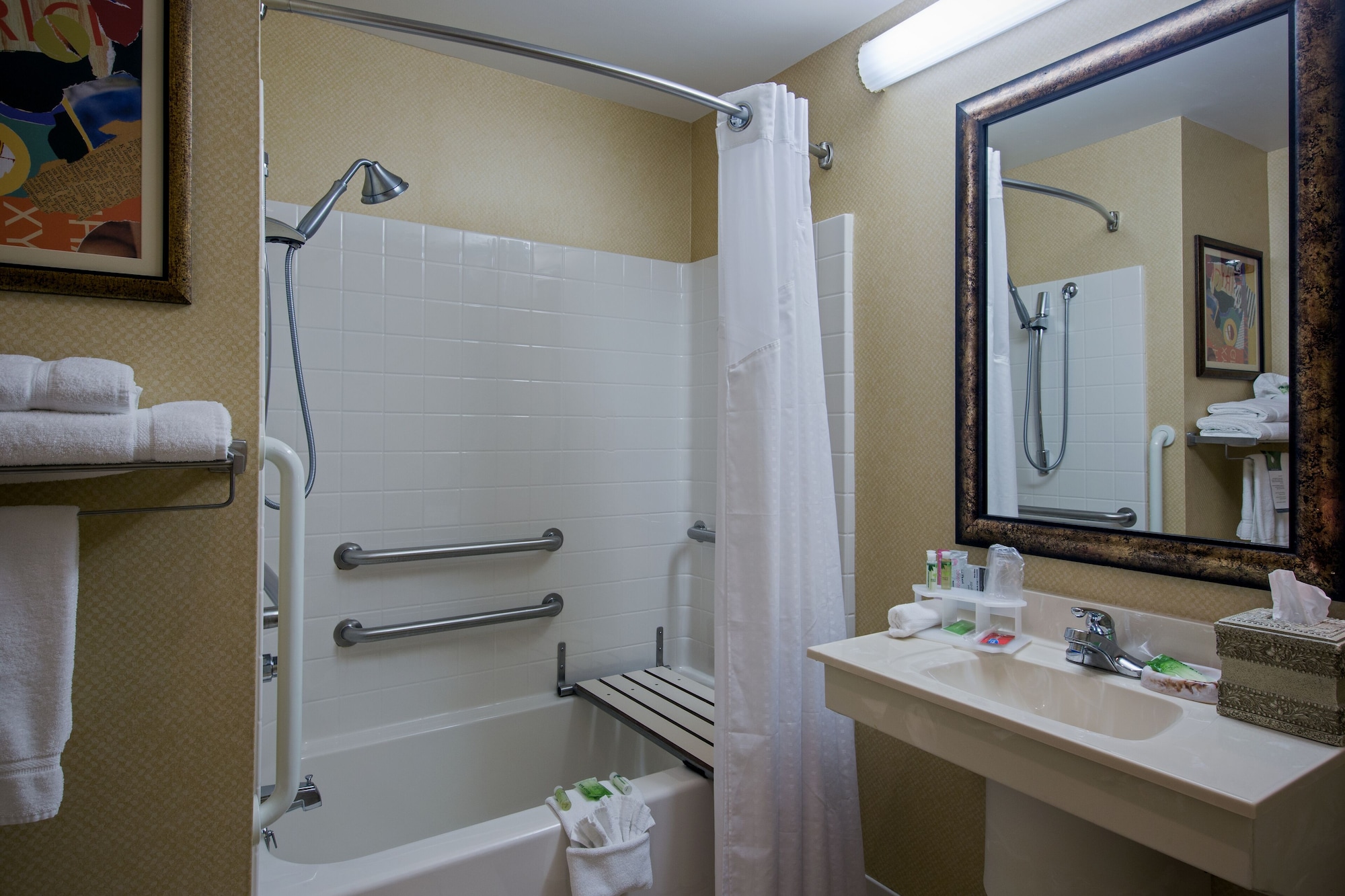 holiday inn express and suites youngstown n warren niles by ihg