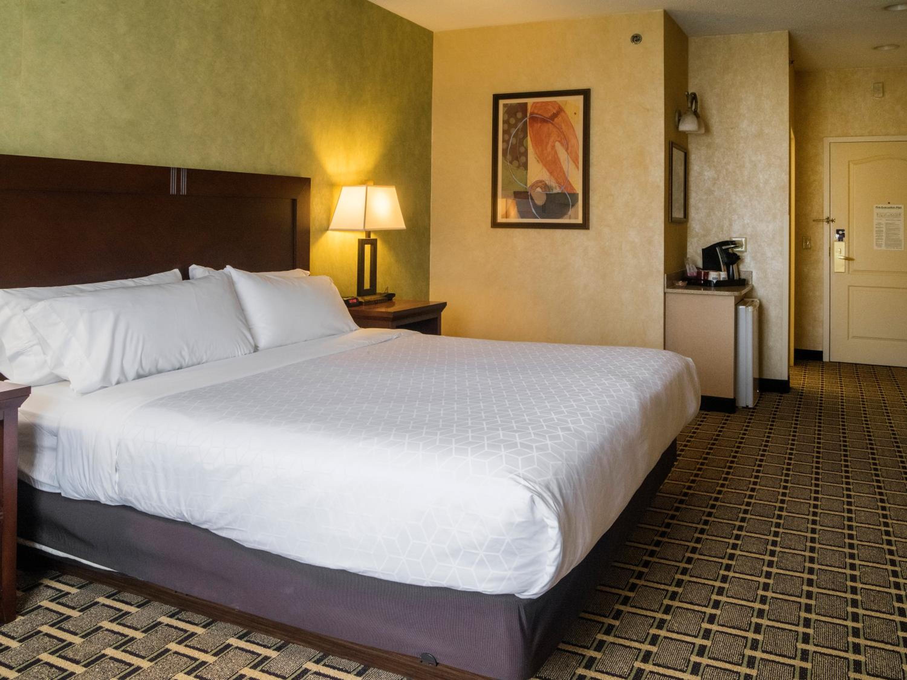holiday inn express and suites youngstown n warren niles by ihg