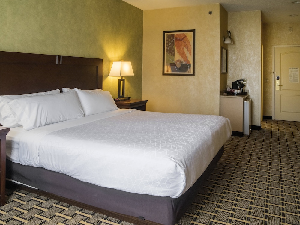 holiday inn express and suites youngstown n warren niles by ihg