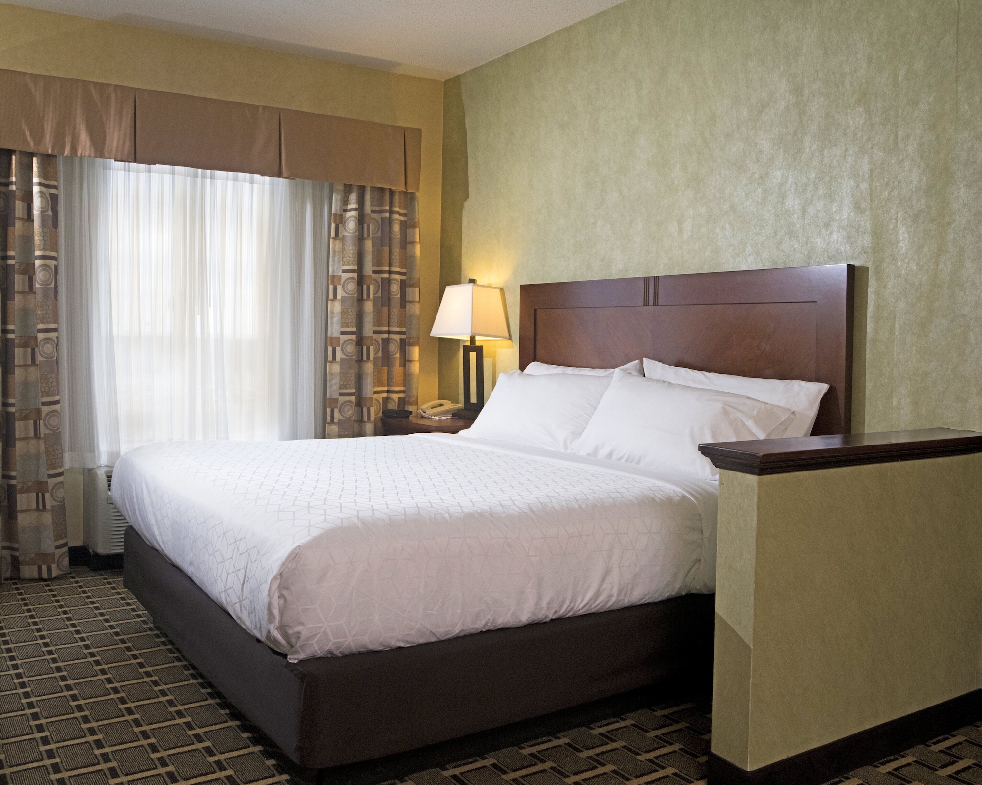 holiday inn express and suites youngstown n warren niles by ihg