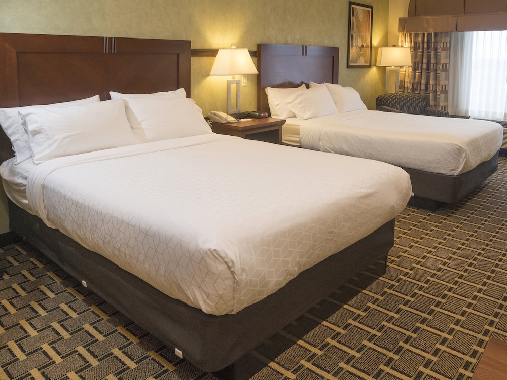 holiday inn express and suites youngstown n warren niles by ihg