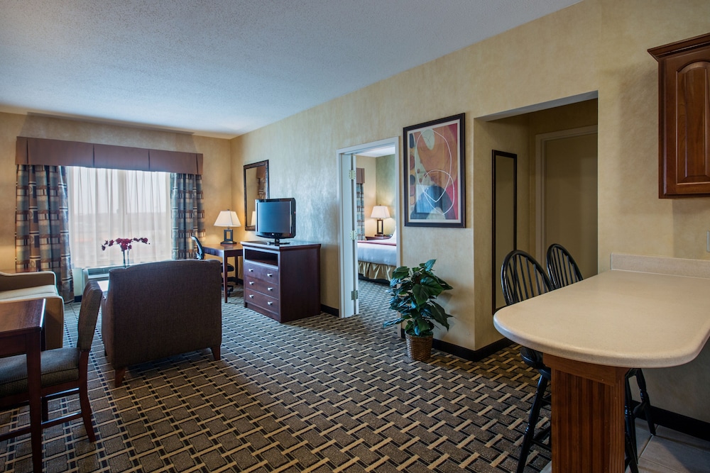 holiday inn express and suites youngstown n warren niles by ihg