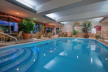 Holiday Inn Express & Suites Youngstown N (Warren/Niles) By Ihg,Niles>>Mahoning County,3 star