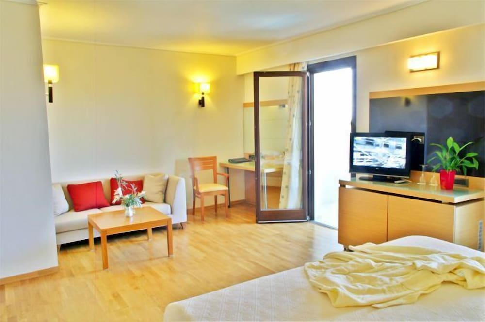 miramare hotel eretria