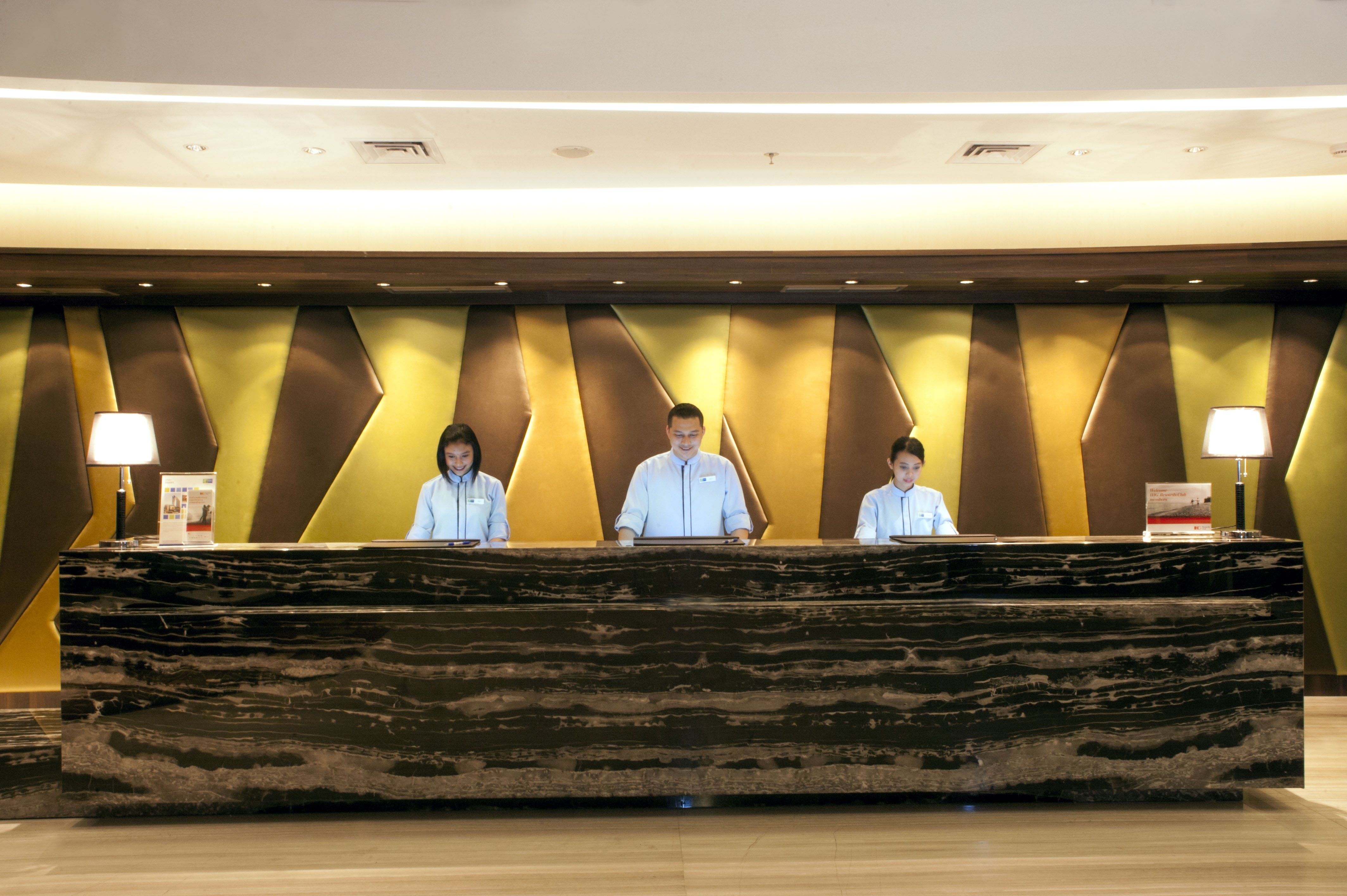 holiday inn express surabaya centerpoint by ihg