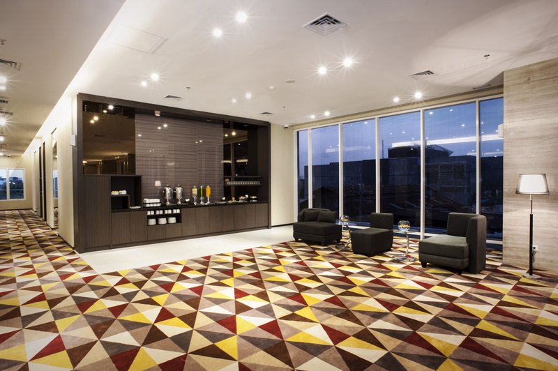 holiday inn express surabaya centerpoint by ihg