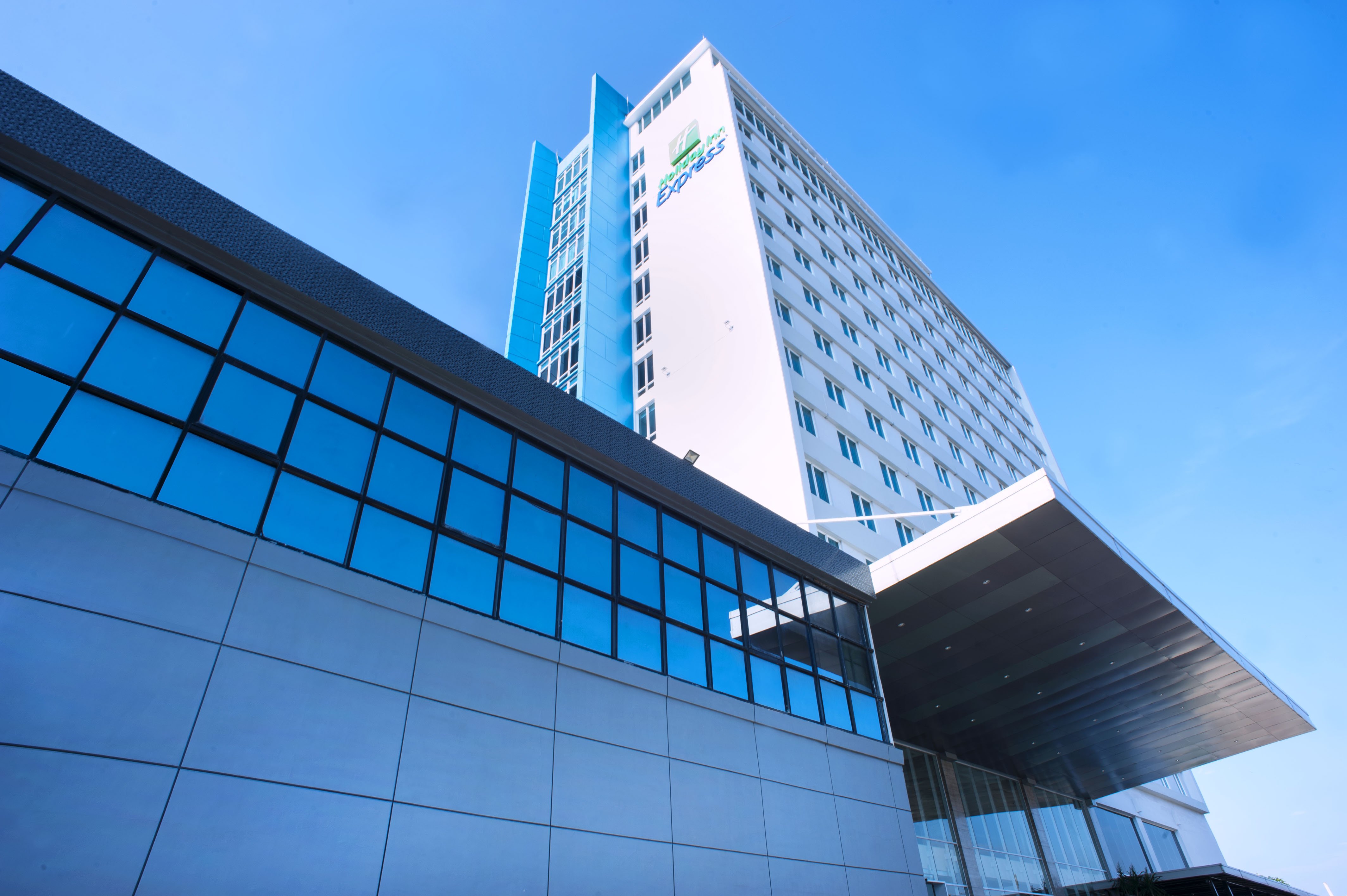holiday inn express surabaya centerpoint by ihg