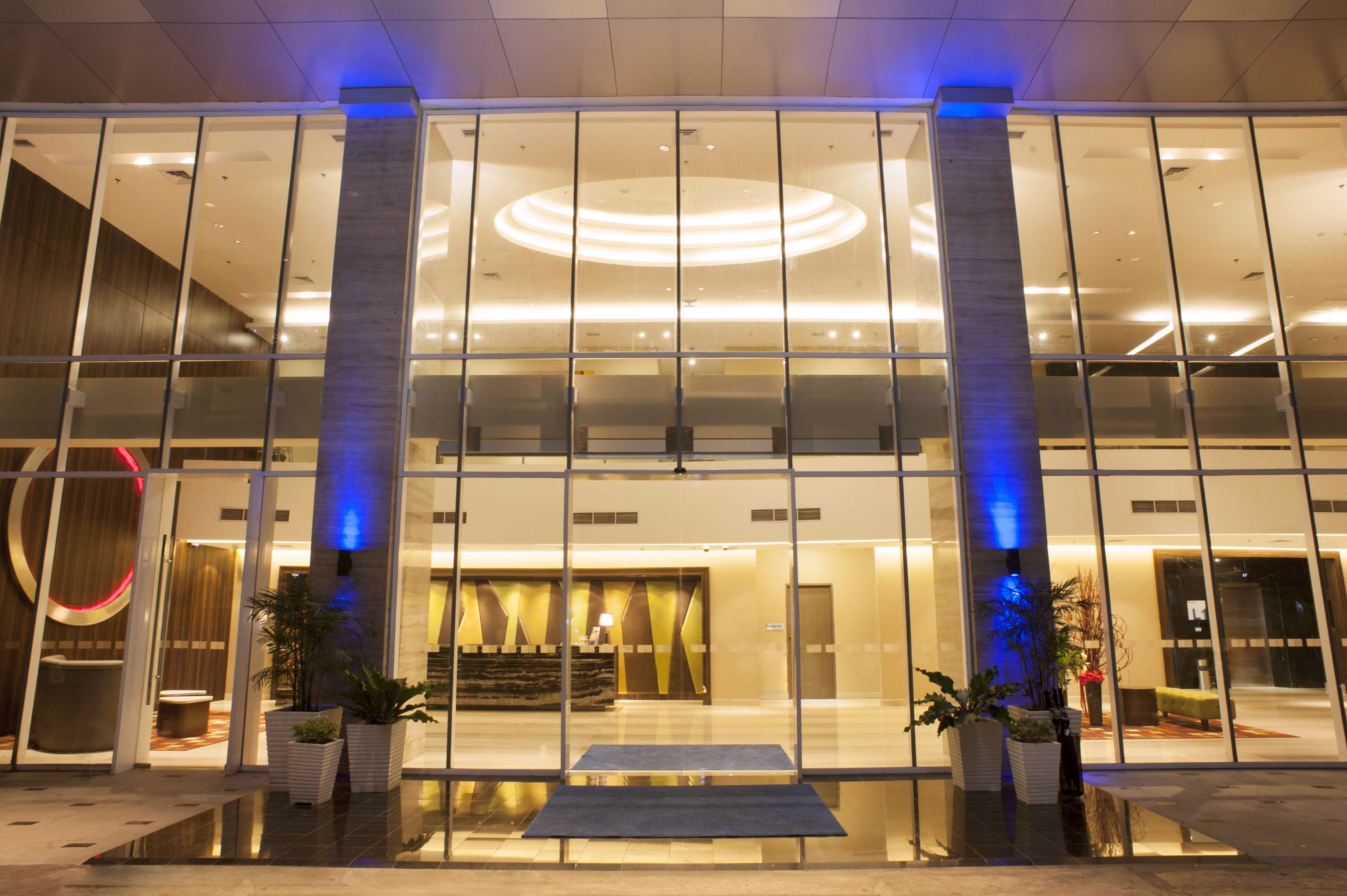 holiday inn express surabaya centerpoint by ihg