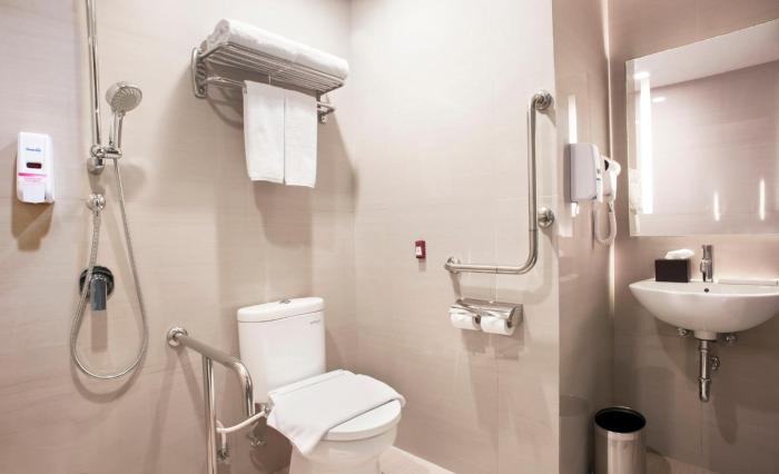 holiday inn express surabaya centerpoint by ihg