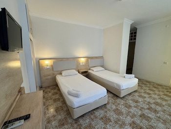olimpos beach hotel by rrhandr