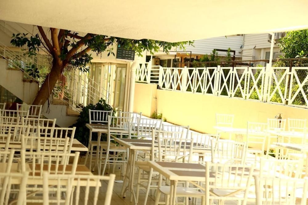 olimpos beach hotel by rrhandr