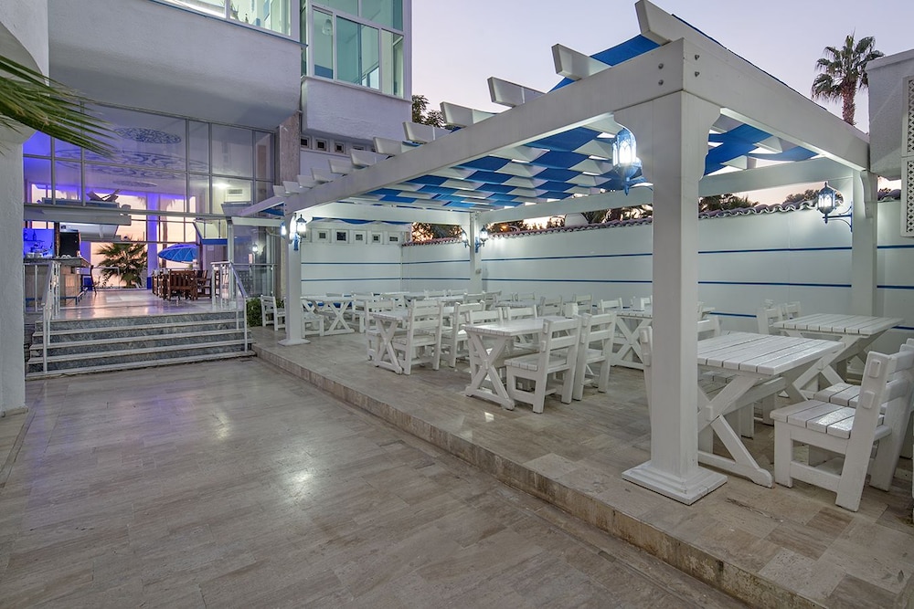 olimpos beach hotel by rrhandr
