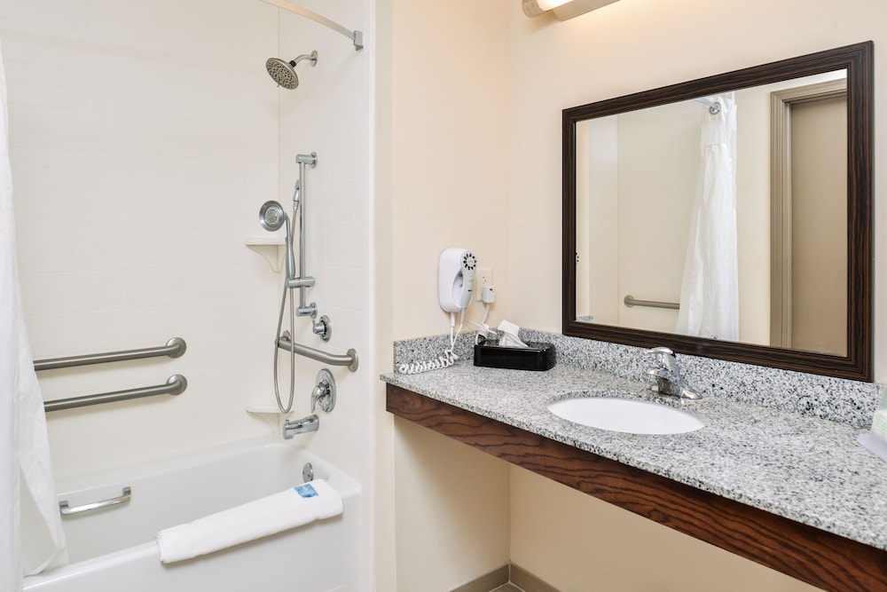 holiday inn express and suites york by ihg