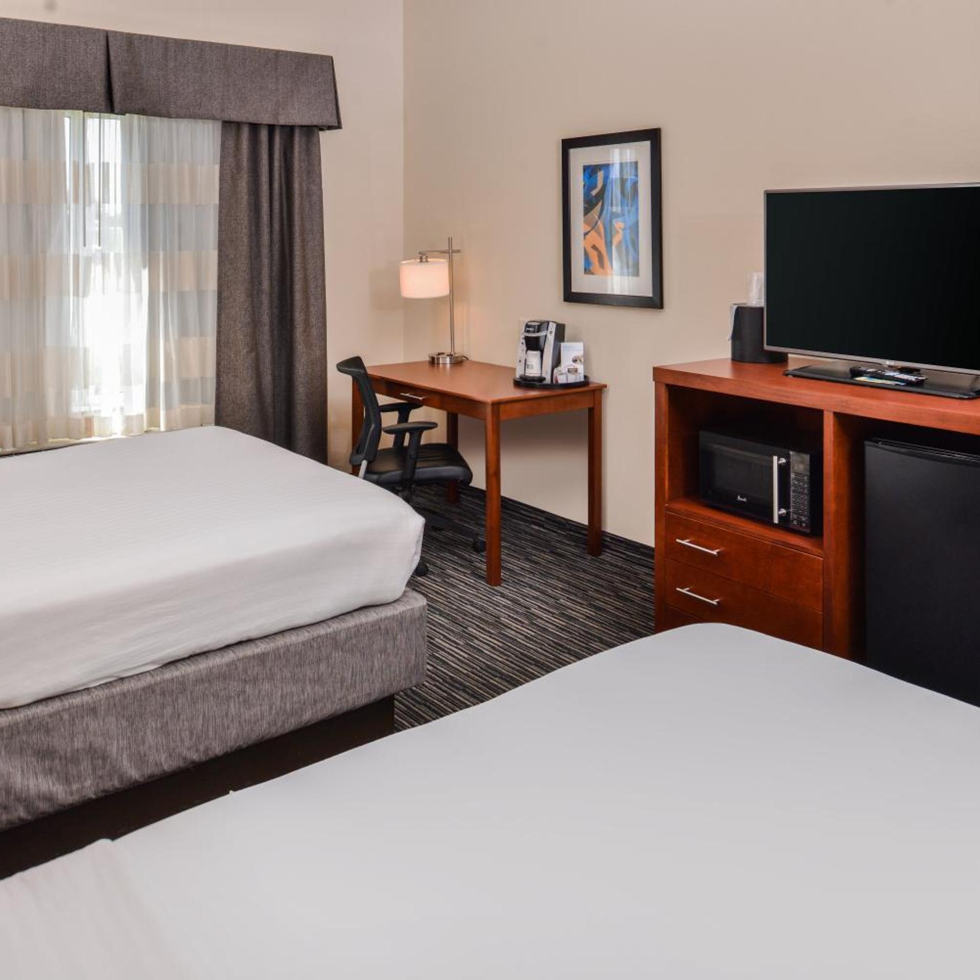 holiday inn express and suites york by ihg