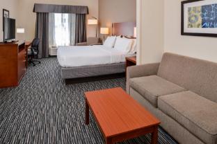 holiday inn express and suites york by ihg
